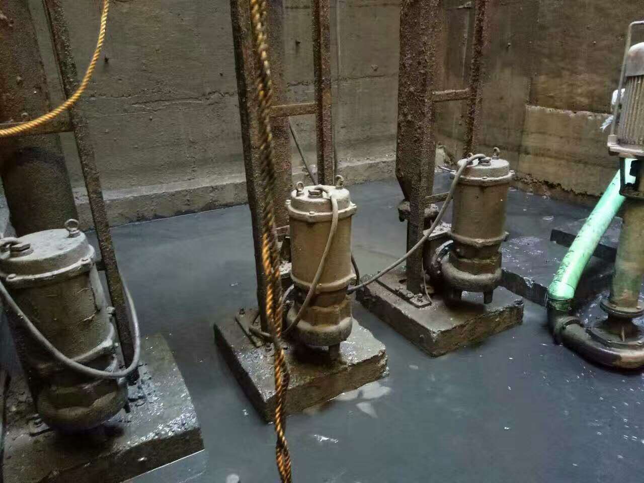 乳源污水池清理